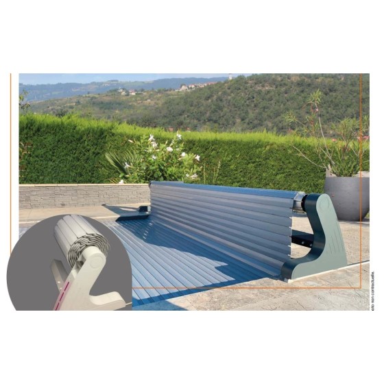 Volet-hors-sol-sur-rail-modèle-MARQUISE-SOFATEC-sur-mesure