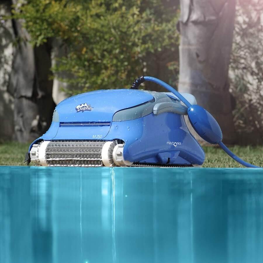 Robot de piscine électrique DOLPHIN Gamme M Maytronics